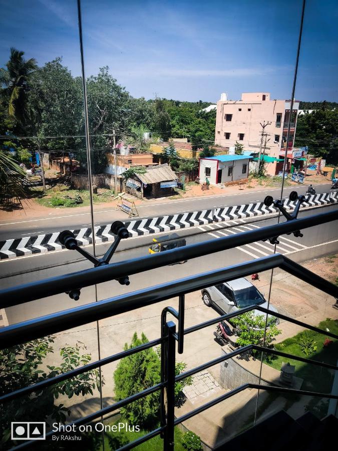 White Pearl Residency Hotel Puducherry Buitenkant foto