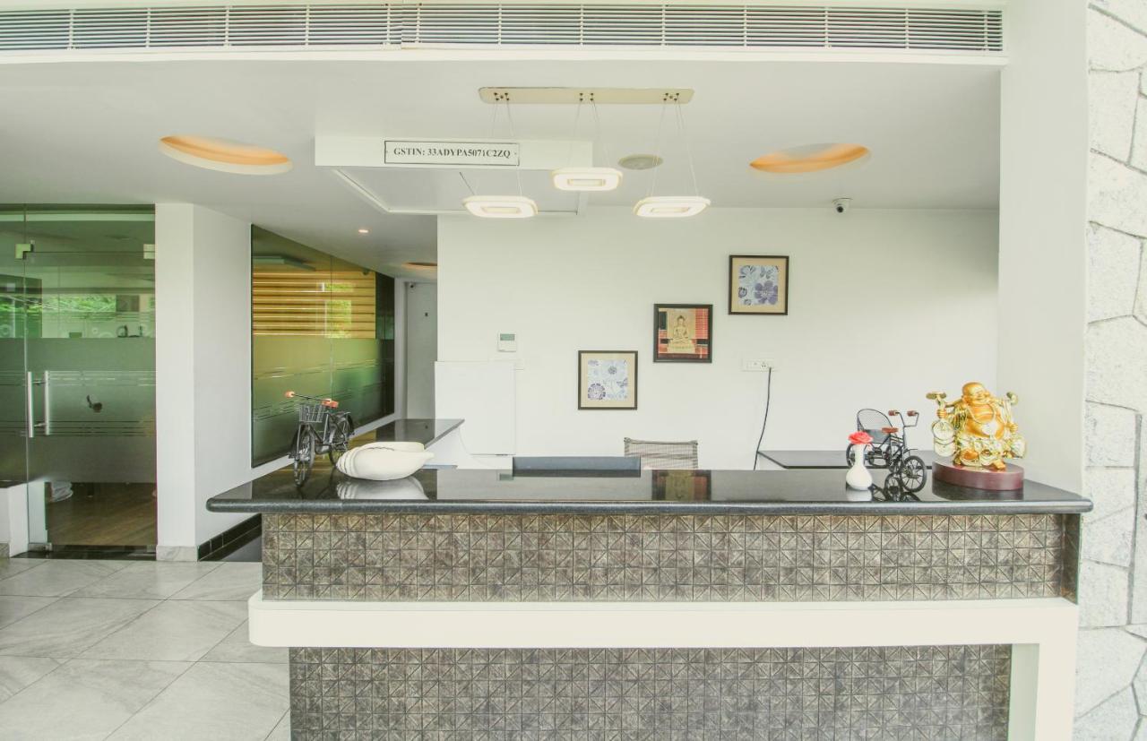 White Pearl Residency Hotel Puducherry Buitenkant foto